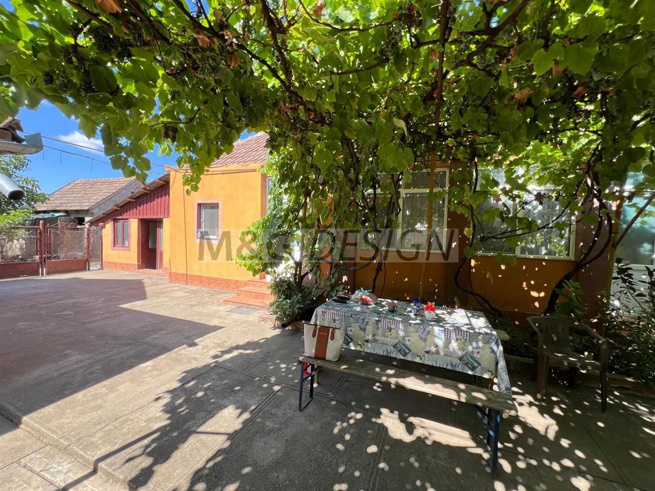 casa individuala Varias apa centrala pe gaz canalizare 1500mp - Poză 4