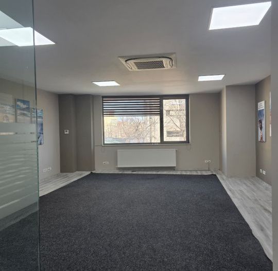 B-dul Mamaia - zona Delfinariu | Spațiu ideal pentru birou | 80mp - Poză 5