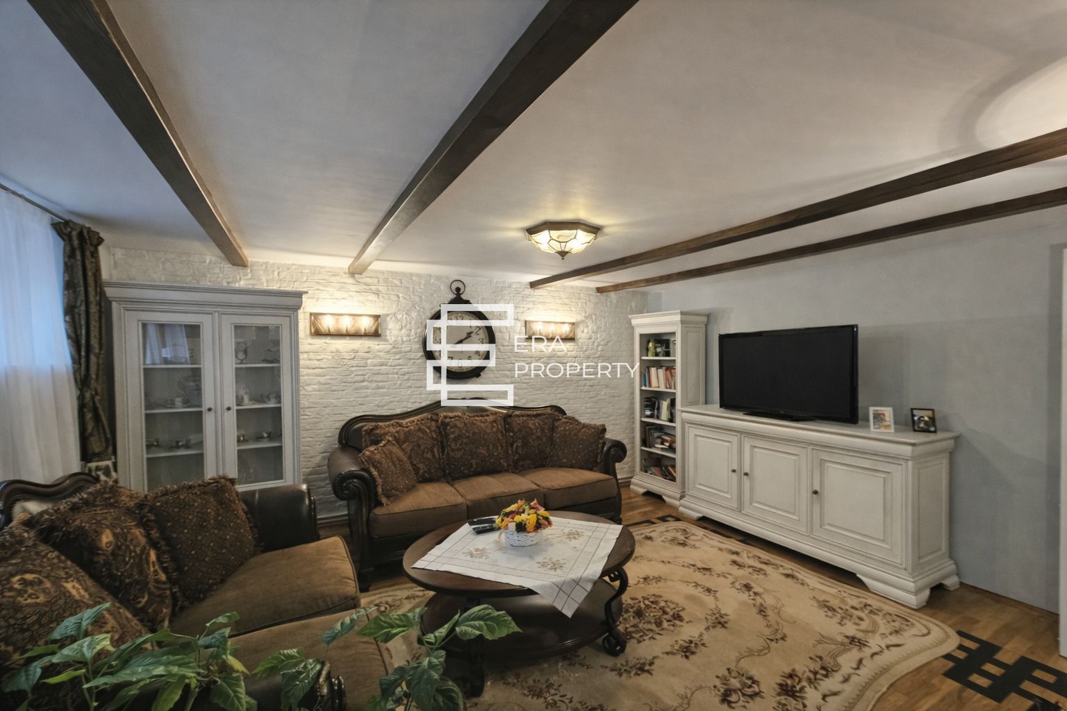 Casa individuala complet mobilata zona Lupeni, Sibiu - Poză 2