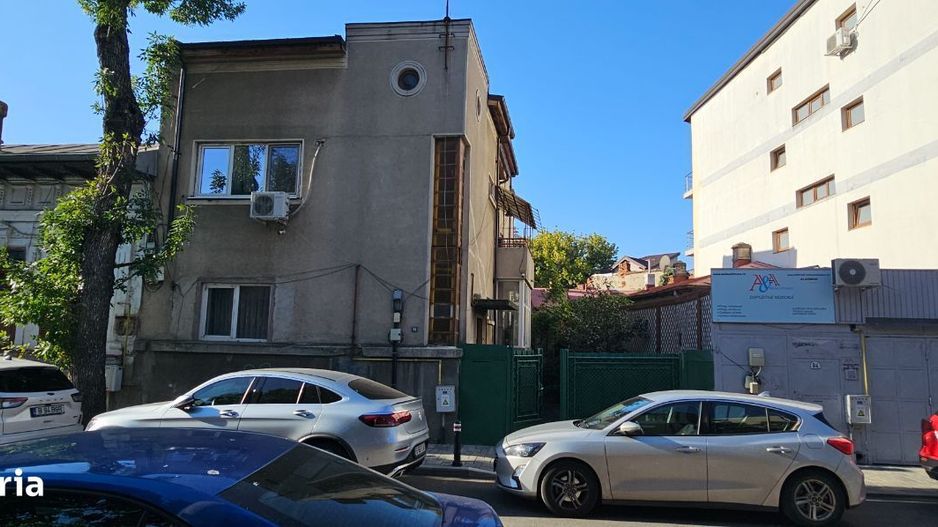Vila P+1 Piața Muncii , strada Orzari, apartament cu 3 camere la Parer - Poză 2