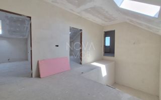 Casa generoasa cu 7 camere, 3 bai, dressing si parcare – Sura Mica - Poză 12