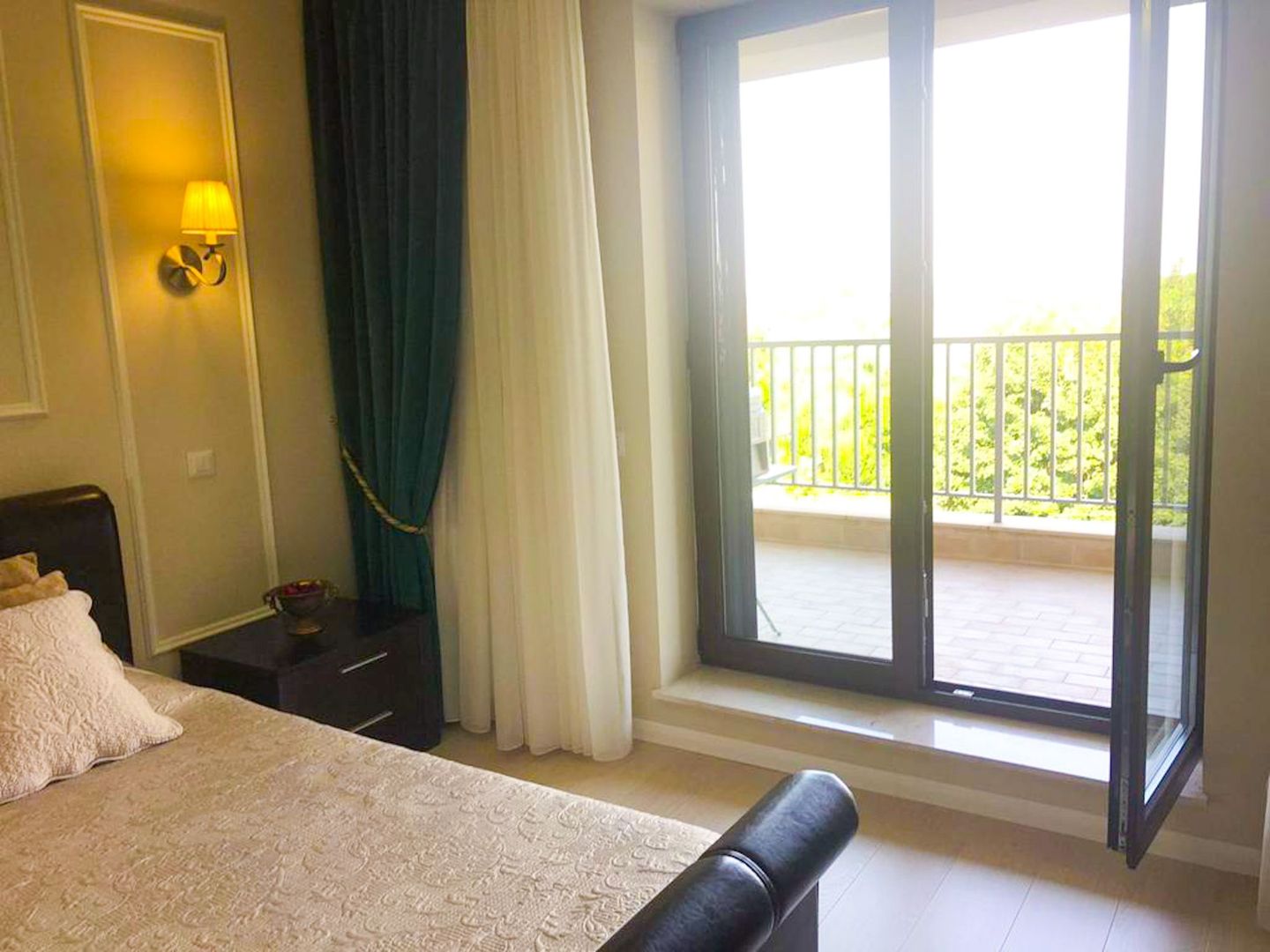 Un penthouse luminos și elegant cu priveliști de vis pe Iancu Nicolae - Poză 13