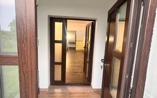 Vilă spațioasă cu 7 camere și teren 454 mp, Dancu, la câteva minute de Iași - Poză 2