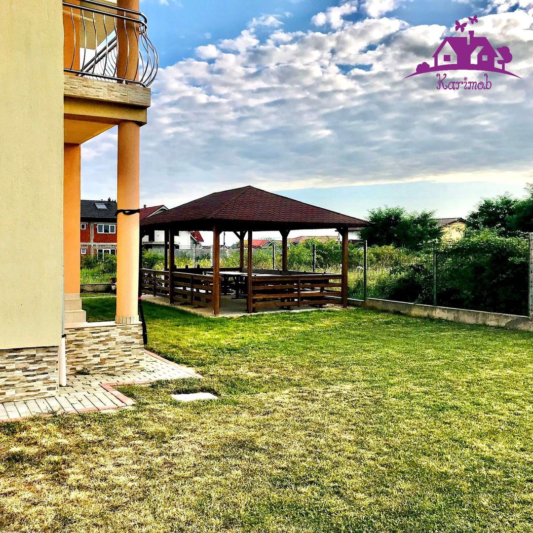 Casa lux in localitatea Sânmartin - Poză 16