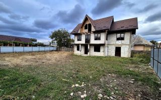 Casa de vanzare la 7 km de Onești - Casin - Poză 1