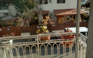 De vanzare Apartament 3 camere + pod in Vila, Vasile Lascar - Eminescu - Poză 2