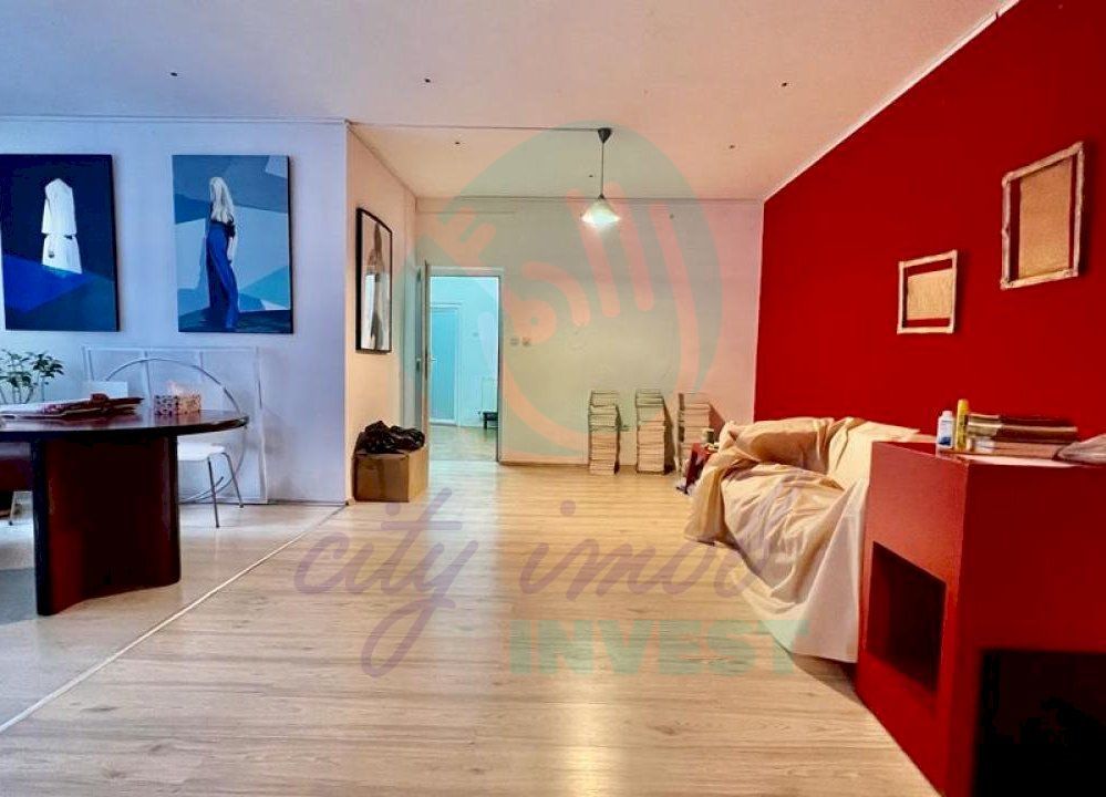 IMOBIL RENOVAT CU CURTE PROPRIE- ROND COSBUC - Poză 12