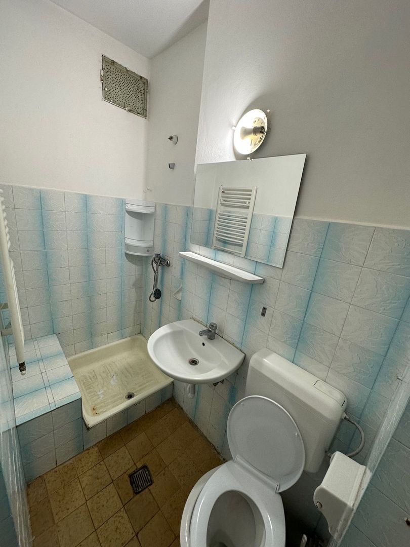 Apartament spatios 150 mp - Poză 17