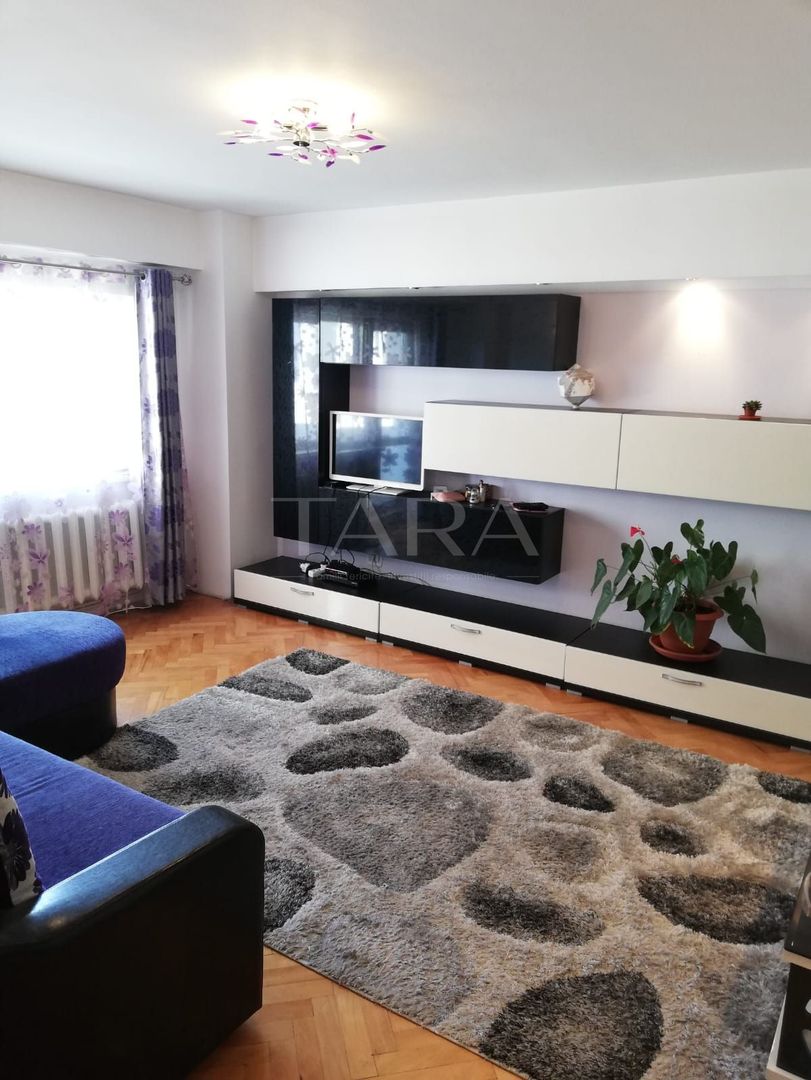 Apartament 3 camere de închiriat, Piața Cipariu - Poză 3