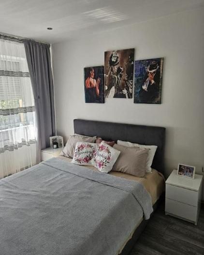 Apartament 3 camere Decomandat - Poză 1