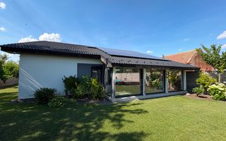 Casa individuala in Sacalaz | Piscina | Garaj | Teren 1000 mp | - Poză 2