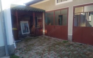 Casă individuală 3 cam, terasă, beci și 2 garaje – Mehala - Poză 2