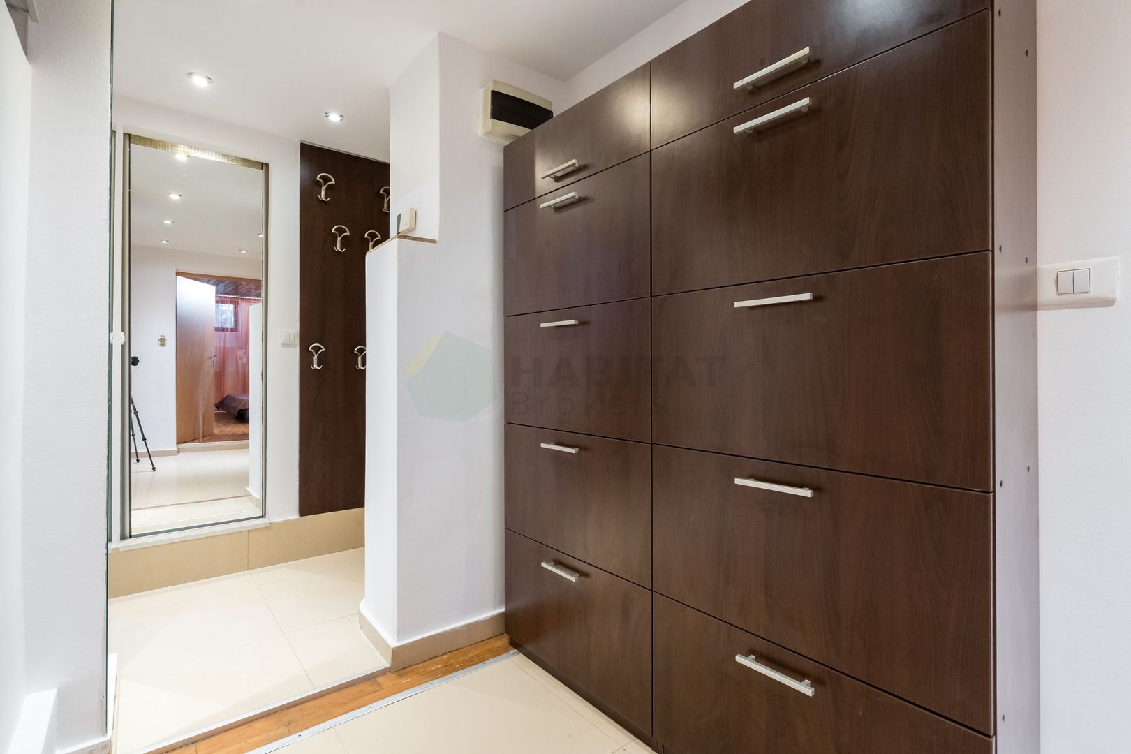 3 camere Zorileanu mobilat, la casa, demisol - Poză 11