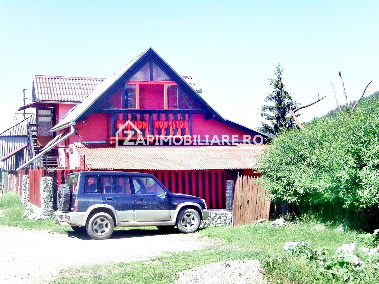 Pensiune functionabila intre Gheorgheni-Lacu Rosu - Poză 1