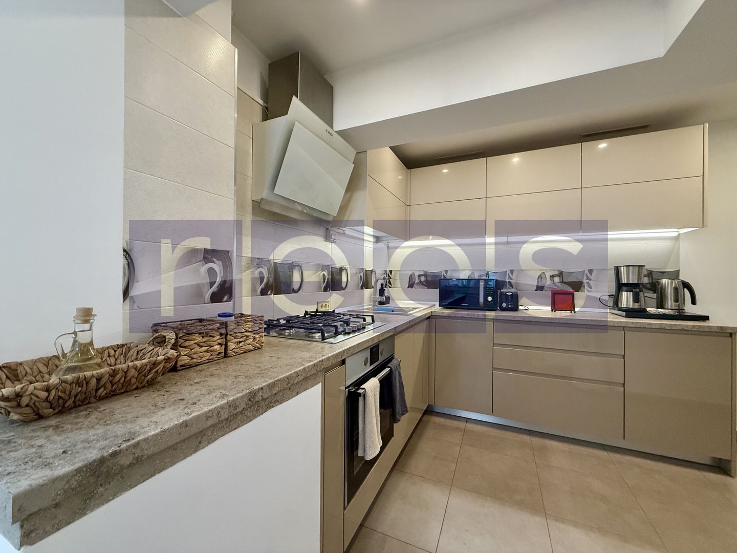 ÎNCHIRIERE 2 CAMERE | PIAȚA UNIRII | MOBILAT ȘI UTILAT - Poză 14