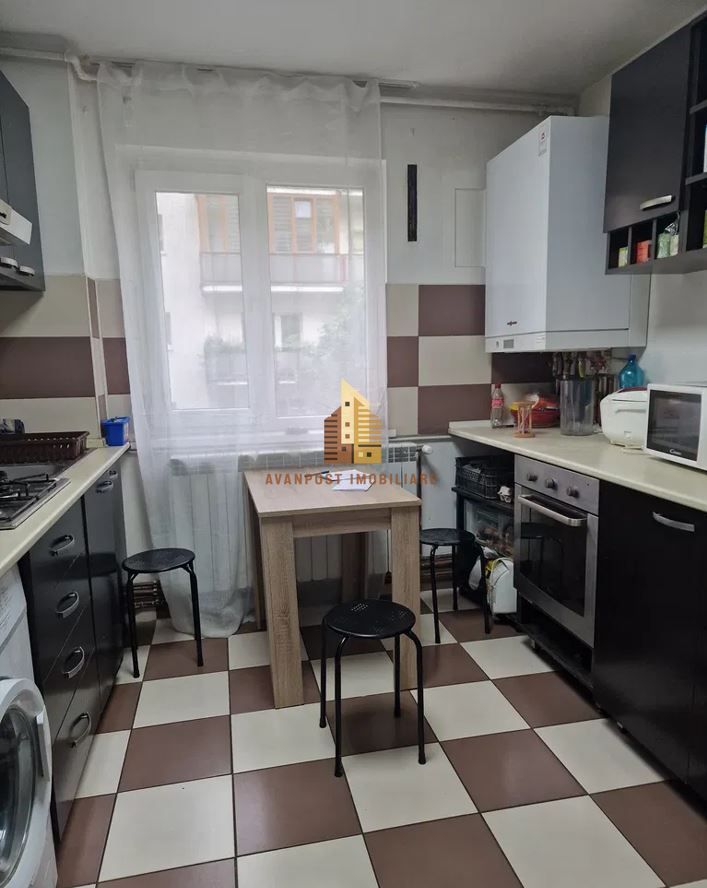 | Apartament cu 3 camere de vanzare | Cartierul Grigorescu | Etaj 1| - Poză 5