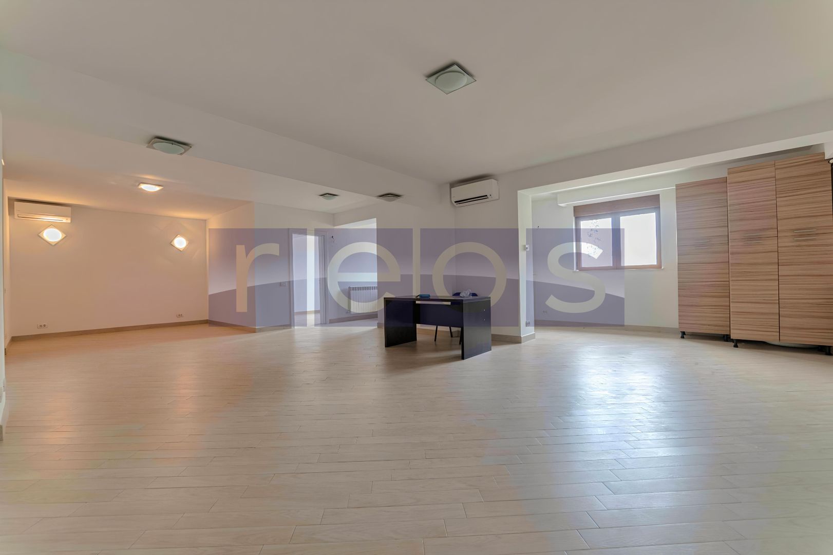 VANZARE | 3 CAMERE | PIAȚA DOROBANTI - Poză 3