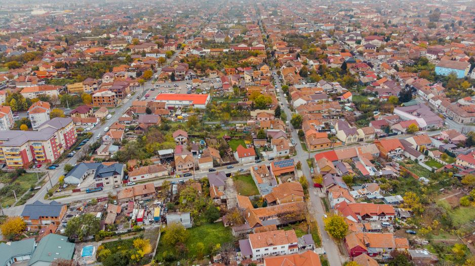 Casă cu teren generos de 1655 mp pe Gheorghe Doja - Poză 3