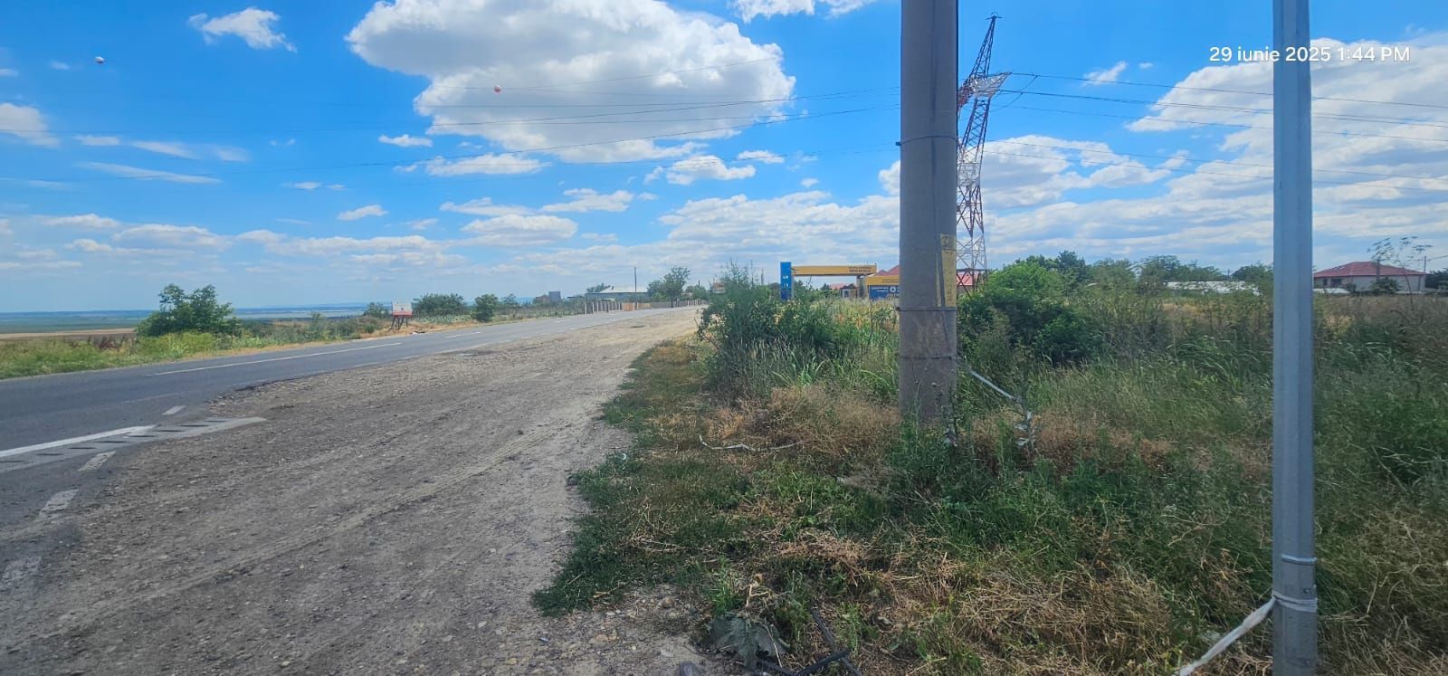 Teren 580 mp – Vanatori | Acces stradal + privat | 44 €/mp! - Poză 1