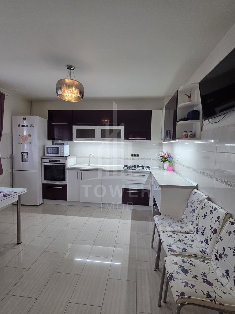 Apartament la casă de închiriat  parter, 70 mp utili Șelimbăr, zona Pictor Brana - Poză 4