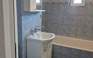 De inchiriat apartament 2 camere - Poză 9