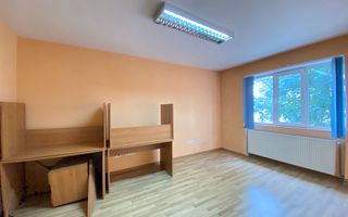 Apartament cu 2 camere, la etaj intermediar, situat Ultracentral - Poză 2