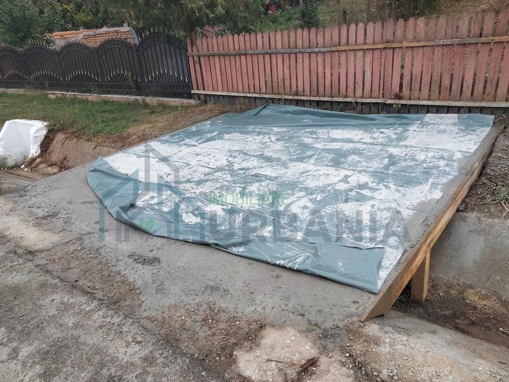 Teren intravilan central de vânzare în Roscani, Iași - 670 mp, ideal pentru casă la țară - Poză 3