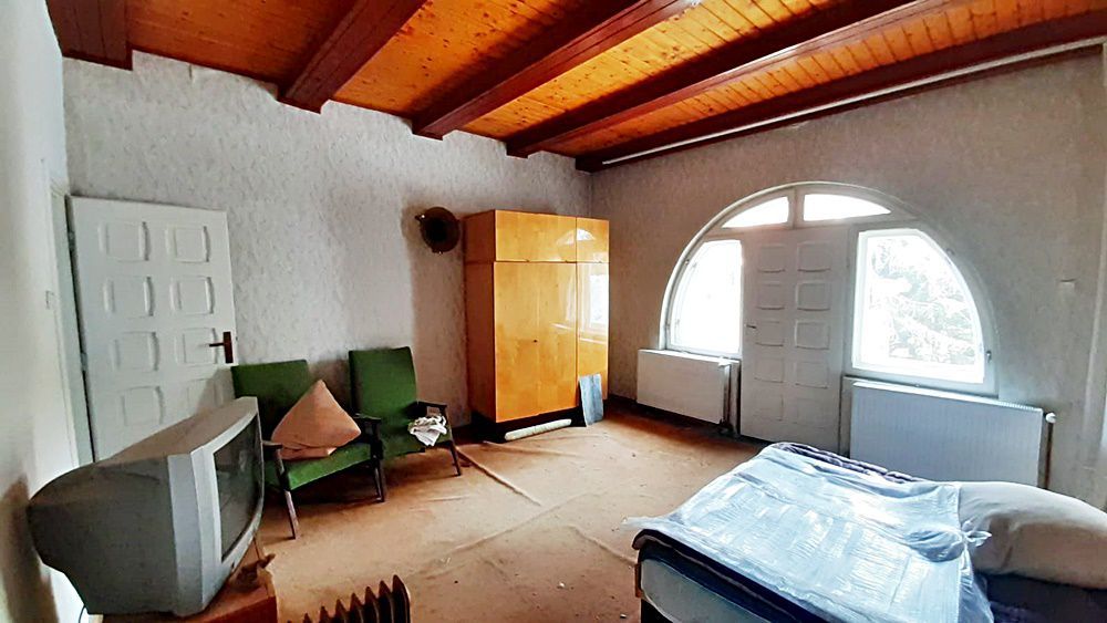 Predeal, casa de vacanta cu 5 camere si 630mp teren, 150000 euro - Poză 7