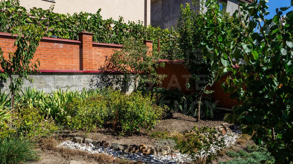 Vânzare, casă, 5 camere, str. Gura Văii, sect. Riscani - Poză 37