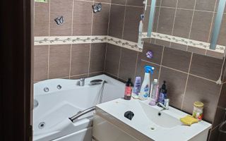 Apartament 2 camere semidecomandat, Podu Roș, 54 mp, etaj 7/10, 95.000 euro - Poză 4