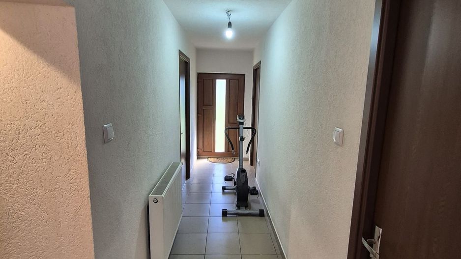 Vila Cornu-Prahova complet mobilata/utilata '' 350 mp + teren 500 mp'' - Poză 9