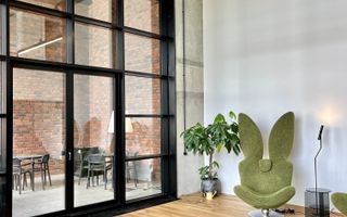 Brick Lofts Unitate pe 2 Niveluri / Bucătărie Mobilata / Vedere Lac - Poză 5
