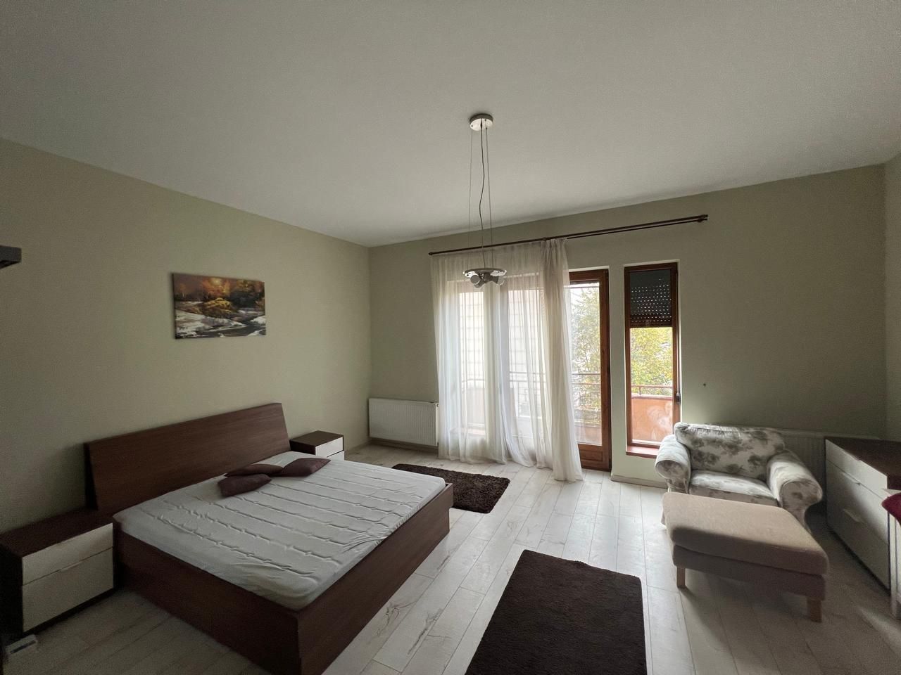 Apartament 3 camere, garaj si boxa - zona Centrala-Prefectura - Poză 17