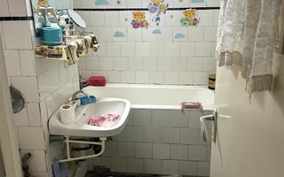 Apartament cu 2 camere semidecomandat zona Rogerius - Poză 4