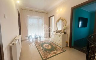 Casă cu 2 locuințe, teren intravilan 7062 mp Cetariu, Bihor - Poză 19