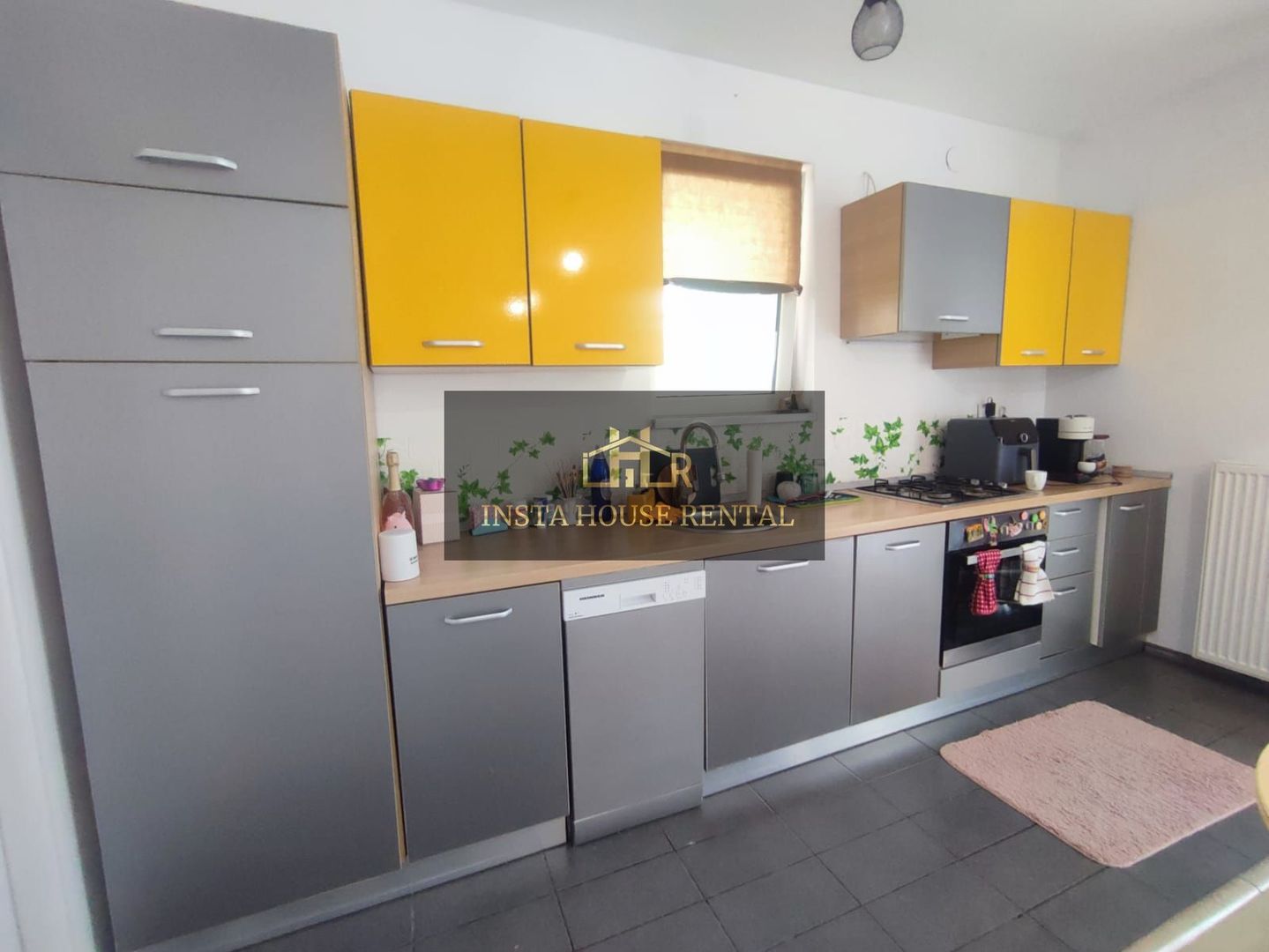 Casa cu gradina Tunari / 2 locuri de parcare - Poză 2