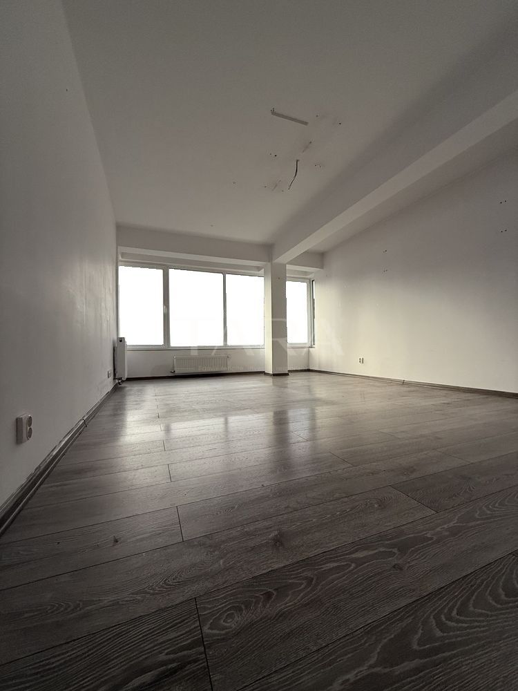 2 camere de vânzare - Porii, Florești - Poză 1