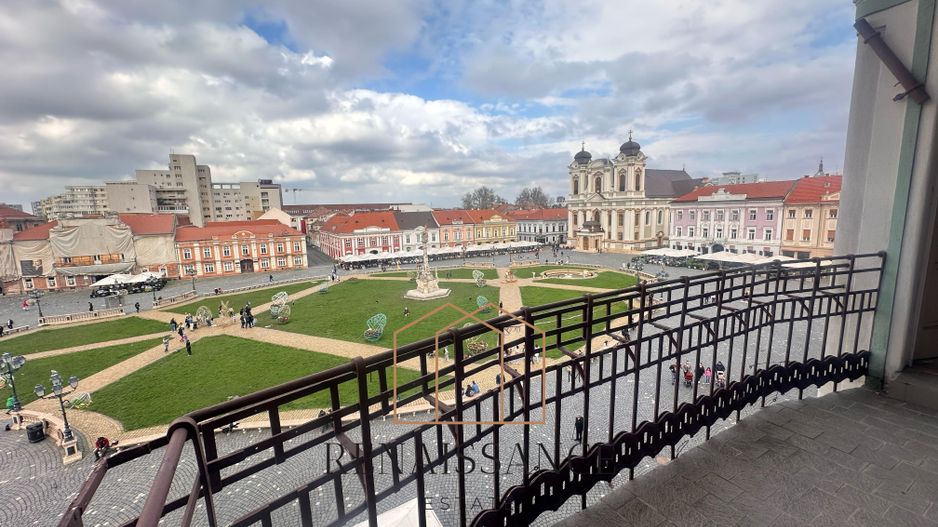 Piata Unirii 6 Camere | 400mp Etaj 3 | Palatul Bruck - renovat - Poză 2