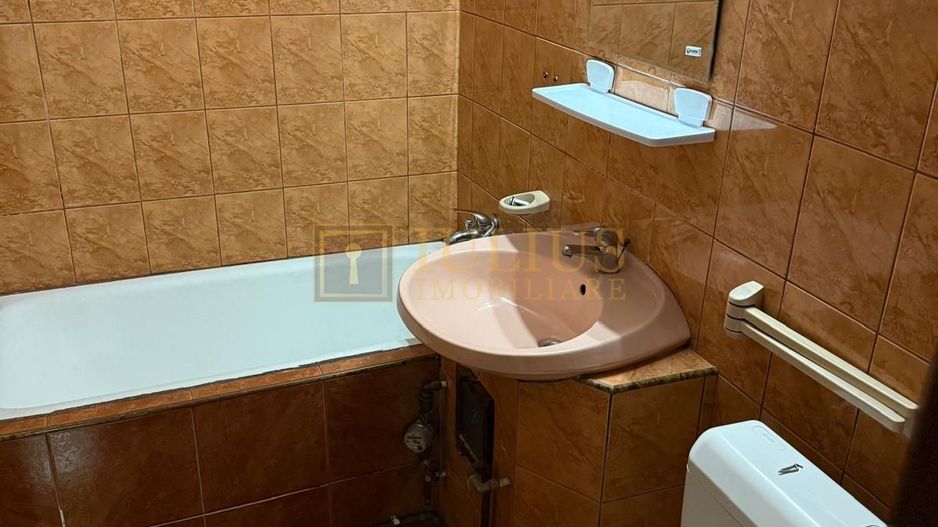 3 camere,  zona Lunei-Complexul Studentesc, la 3 minute de facultatea FEAA - Poză 13