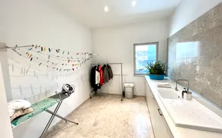 Proprietate deosebita suprafete generoase 580 mp teren 2076 mp - Poză 18