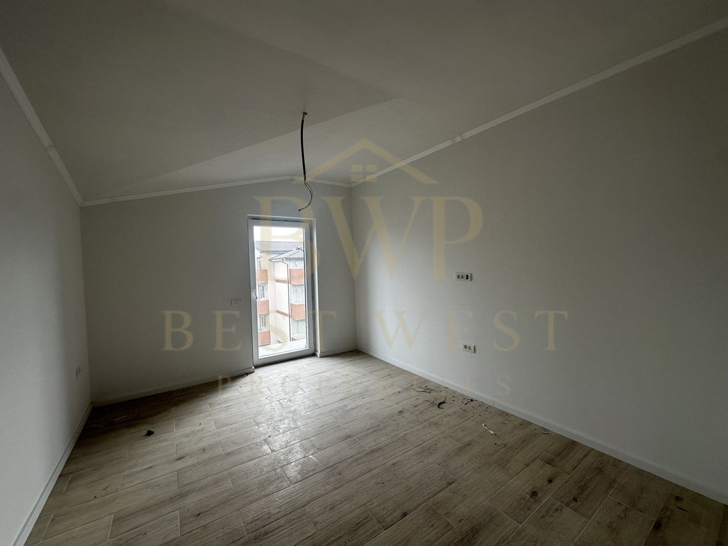 Apartament cu 4 camere, 2 bai, terasă mare, Giroc - Poză 8