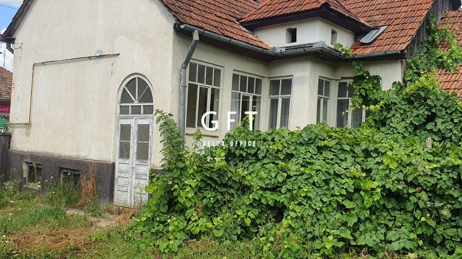 Casa cu teren de 40 ari,situata in centrul comunei Matei - Poză 1