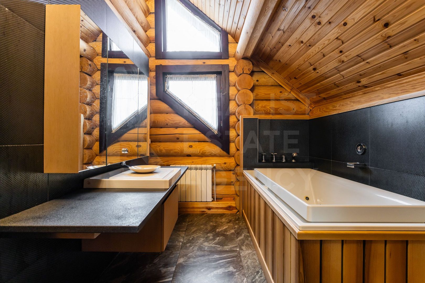 Chirie, casă, 3 nivele, 6 camere, Ialoveni - Poză 17