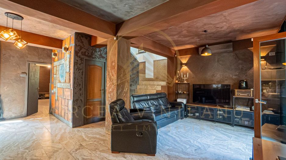 Casa P+1E de vanzare in Mamaia - Tabara Navodari - Poză 2