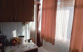 De vanzare apartament cu 2 camere, Micro 14, etaj 3, 69.000 euro - Poză 8