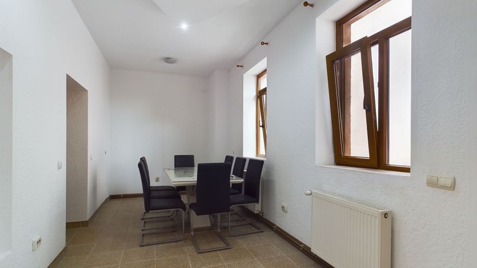 Casă Individuală Cărpiniș - Poză 10