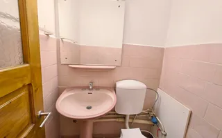 Apartament 3 camere, ultracentral, etaj intermediar - Poză 12