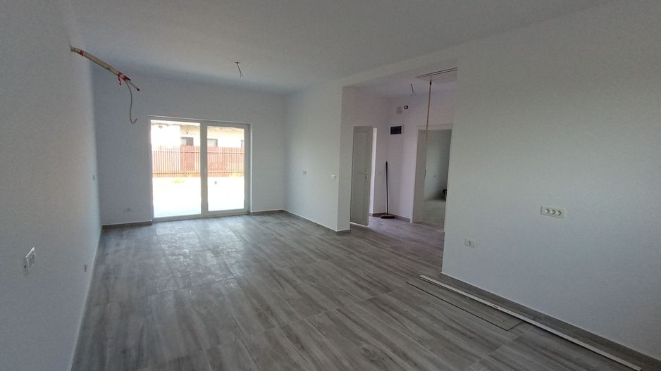 Sanandrei Casa Individuala Pe Parter, 3 Cam, Drum Asfaltat. Toate Utilitatiile - Poză 5