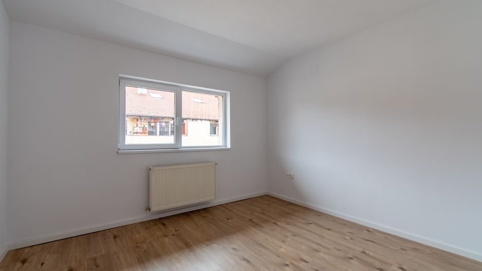 Apartament renovat cu 2 camere + loc de parcare de vanzare Floresti - Poză 3