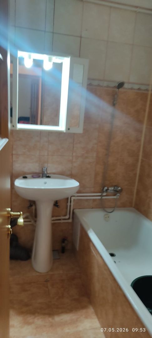 De inchiriat apartament spatios in Piata Centrala, 320 euro - Poză 16
